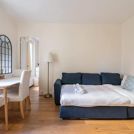 Elegant Avec Ascenseur Proche De La Tour Eiffel *