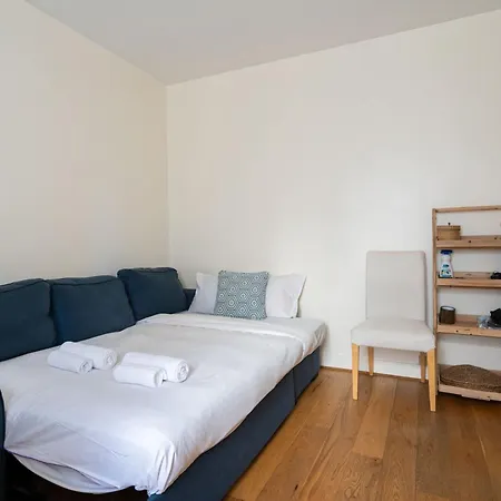 Elegant Avec Ascenseur Proche De La Tour Eiffel Appartement